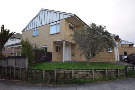 Photo of property in 1/17 Charlenne Close, Ranui, Auckland, 0612