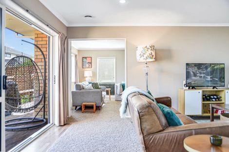 Photo of property in 27 Heathfield Avenue, Huntington, Hamilton, 3210