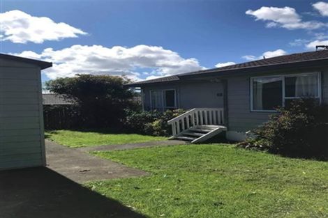 Photo of property in 2/33 Penion Drive, Flat Bush, Auckland, 2023