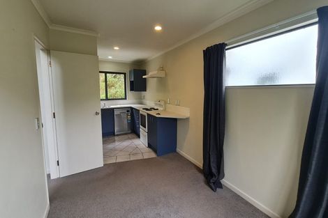 Photo of property in 30a Domanski Crescent, Owhiro Bay, Wellington, 6023