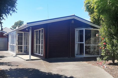 Photo of property in 240 Withells Road, Avonhead, Christchurch, 8042