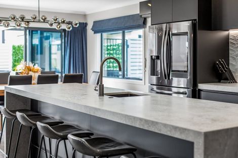 Photo of property in 4 Craigie Way, Wainuiomata, Lower Hutt, 5014