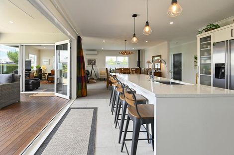 Photo of property in 4 Young Place, Taradale, Napier, 4112