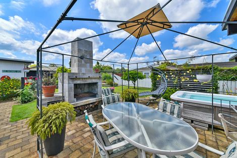 Photo of property in 24 Fairview Avenue, Opaheke, Papakura, 2113