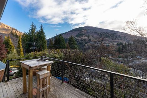 Photo of property in 41 Mcmillan Road, Arthurs Point, Queenstown, 9371