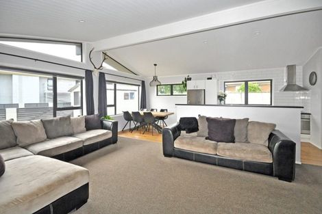 Photo of property in 2a Koromiko Place, Waiuku, 2123