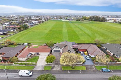 Photo of property in 113 John F Kennedy Drive, Milson, Palmerston North, 4414