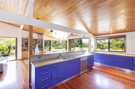 Photo of property in 102a Omaha Flats Road, Tawharanui Peninsula, Warkworth, 0986