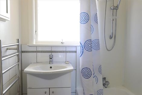 Photo of property in 4/54a Northboro Road, Belmont, Auckland, 0622