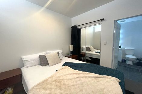 Photo of property in Atrium Apartments, 2q/154 The Terrace, Wellington Central, Wellington, 6011