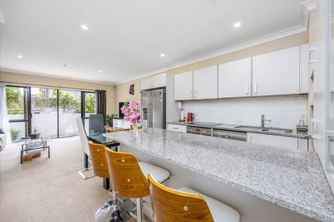 Photo of property in 8/128 Stancombe Road, Flat Bush, Auckland, 2016