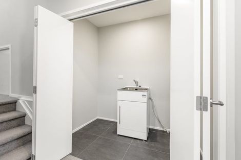 Photo of property in 35a Taurus Crescent, Beach Haven, Auckland, 0626