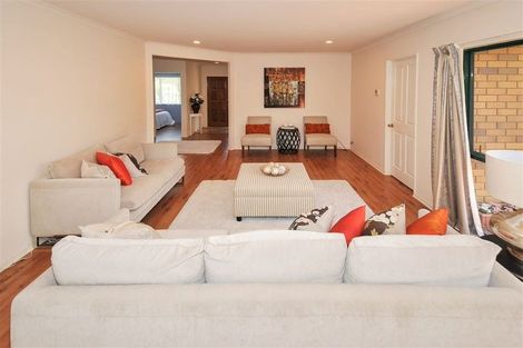 Photo of property in 5 Obelin Close, Albany, Auckland, 0632