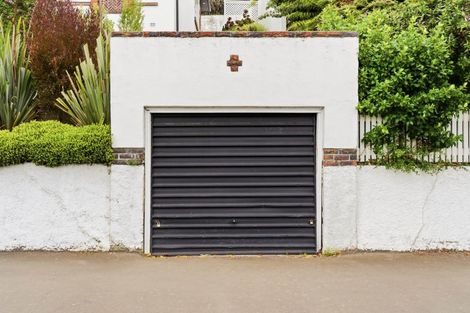 Photo of property in 104 Forbury Road, Saint Clair, Dunedin, 9012