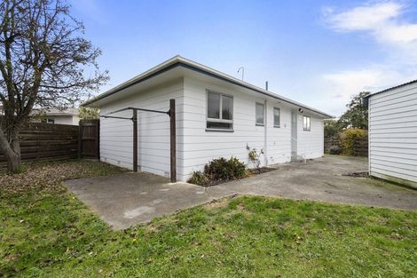 Photo of property in 28 Pinedale Parade, Milson, Palmerston North, 4414