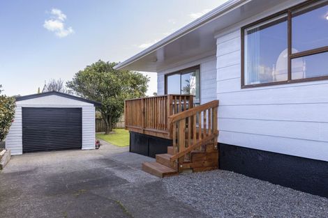 Photo of property in 24 Sole Avenue, Bell Block, New Plymouth, 4312