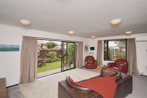 Photo of property in 34 Laing Crescent, Heathcote Valley, Christchurch, 8022