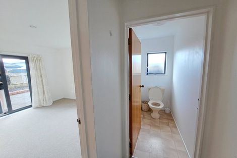 Photo of property in 15a Sanders Avenue, Westown, New Plymouth, 4310