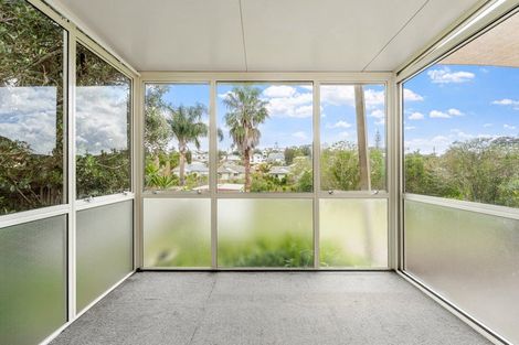Photo of property in 47 Charlotte Street, Stanmore Bay, Whangaparaoa, 0932