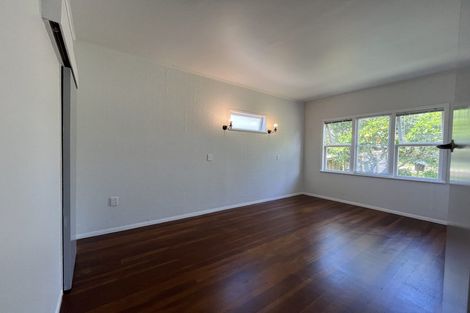 Photo of property in 64 Sylvan Crescent, Te Atatu South, Auckland, 0610