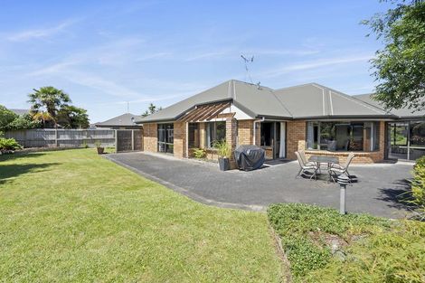 Photo of property in 24 Oaklands Drive, Cambridge, 3434