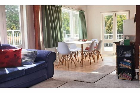 Photo of property in 14a South Lynn Road, Titirangi, Auckland, 0604