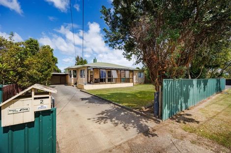 Photo of property in 2 Oaklea Avenue, Marton, 4710