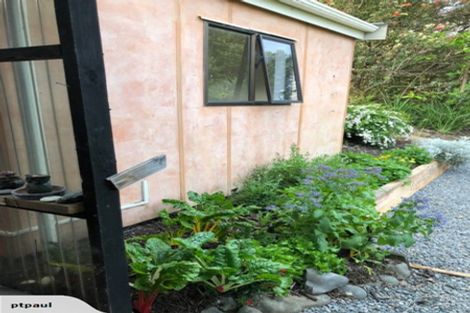 Photo of property in 14 Wellington Road, Surfdale, Waiheke Island, 1081