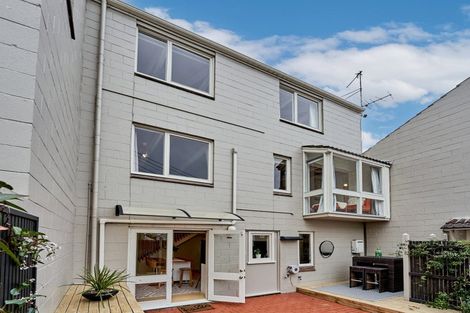 Photo of property in 6 Cottleville Terrace, Thorndon, Wellington, 6011