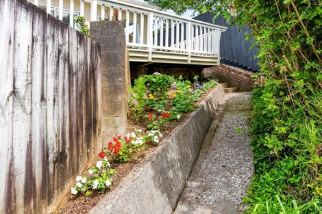 Photo of property in 3 Fernleigh Street, Ferndale, New Plymouth, 4310