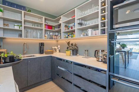 Photo of property in 7 Mason Rise, Tairua, 3508