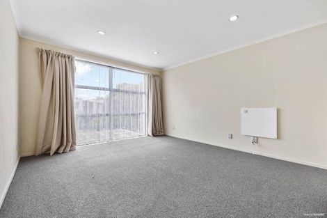 Photo of property in 13 The Track, Takanini, 2112