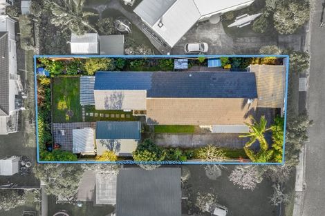 Photo of property in 14a Taioma Crescent, Te Atatu Peninsula, Auckland, 0610