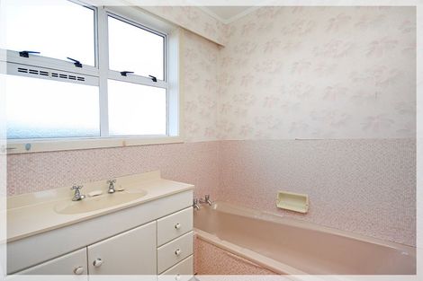 Photo of property in 89a Queenwood Road, Levin, 5510