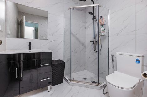 Photo of property in 17e Ewbank Place, Manurewa, Auckland, 2102