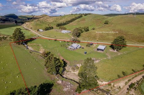 Photo of property in 214 Waianiwaniwa Road, Sheffield, Darfield, 7571