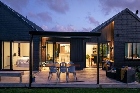 Photo of property in 15 Ruruhi Street, Raglan, 3225