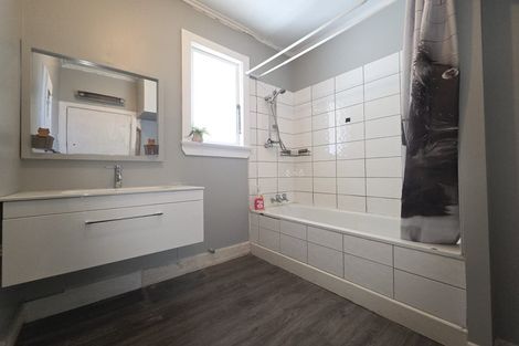 Photo of property in 28 Christie Street, Balclutha, 9230