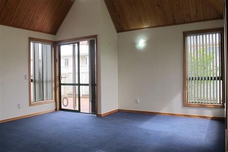 Photo of property in 33 Eastbourne Street, Caversham, Dunedin, 9012