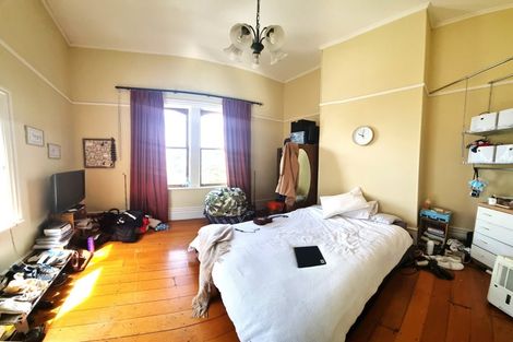 Photo of property in 18 Macdonald Crescent, Te Aro, Wellington, 6011