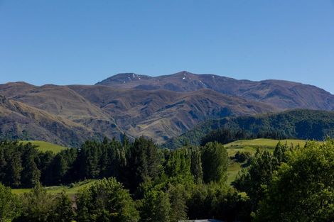 Photo of property in 28 Hogans Gully Road, Arrowtown, 9371