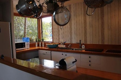 Photo of property in 3 Mizpah Road, Waiake, Auckland, 0630