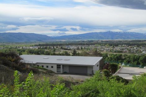 Photo of property in 37 Aronui Road, Bridge Hill, Alexandra, 9320