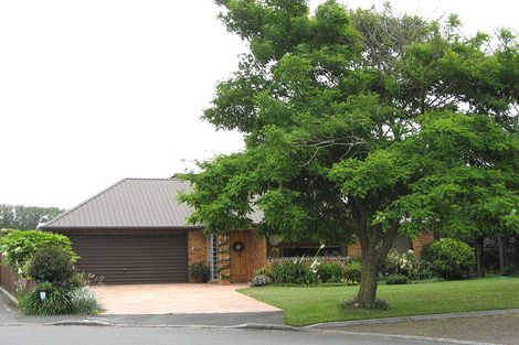 Photo of property in 4 Elmtree Close, Parklands, Christchurch, 8083