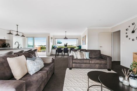 Photo of property in 31 Damien Place, Ohauiti, Tauranga, 3112