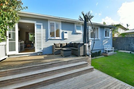 Photo of property in 57 Rosedale Road, Pinehill, Auckland, 0632