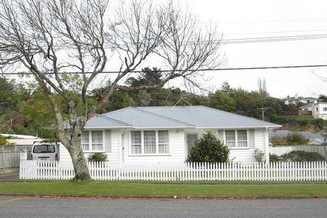 Photo of property in 56 Glen Road, Stokes Valley, Lower Hutt, 5019