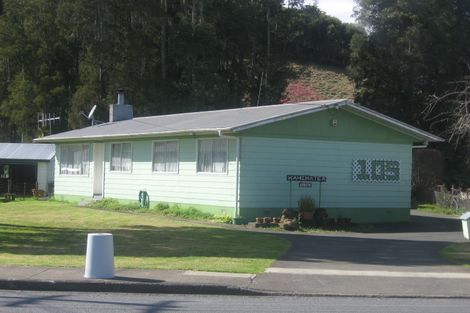 Photo of property in 105 George Street, Hikurangi, 0114