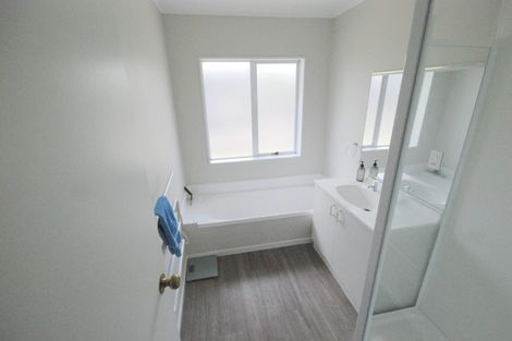 Photo of property in 53 Brylee Drive, Conifer Grove, Takanini, 2112