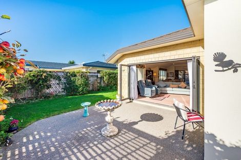 Photo of property in 27 San Priamo Place, Paraparaumu Beach, Paraparaumu, 5032